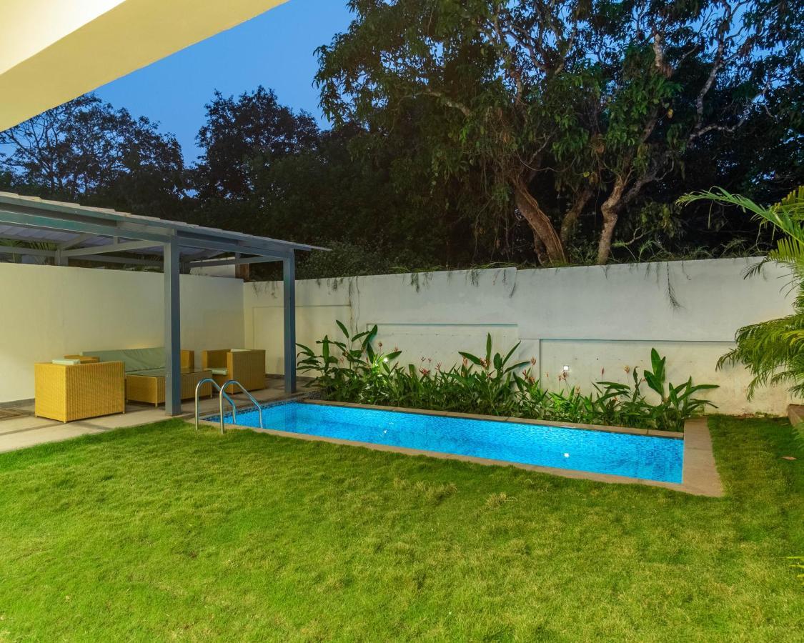 Ayan Villas With Private Pool Siolim Exterior foto