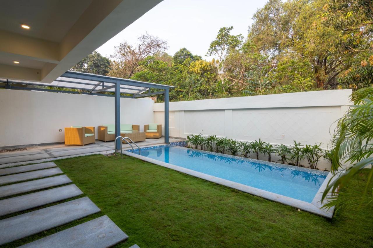 Ayan Villas With Private Pool Siolim Exterior foto